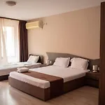 Oppium Restaurant & Garden Otel 2*