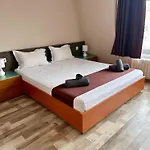 Otel Oppium Restaurant & Garden