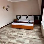 Oppium Restaurant & Garden Otel