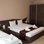 Oppium Restaurant & Garden Otel 2*