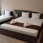 Oppium Restaurant & Garden Otel Rusçuk