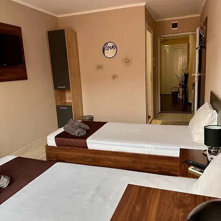 Oppium Restaurant & Garden Hotel Ruse