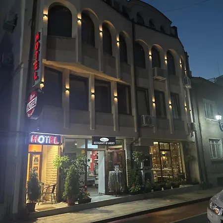 Otel Oppium Restaurant & Garden Rusçuk
