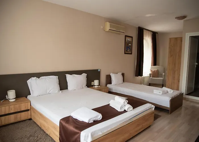 Hotel Oppium Restaurant & Garden