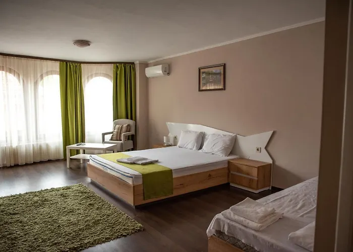 Hotel Oppium Restaurant & Garden Ruse