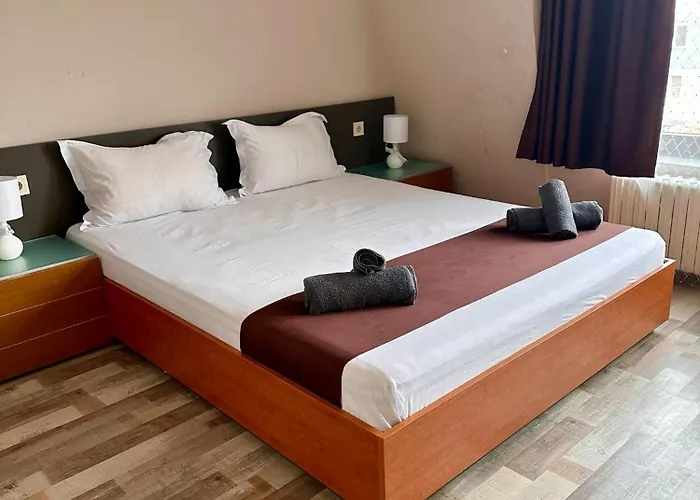 Hotel Oppium Restaurant & Garden