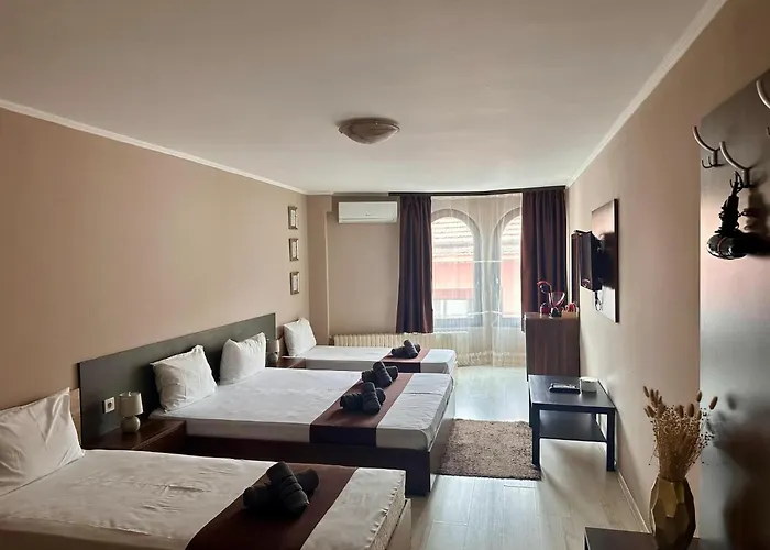 Hotel Oppium Restaurant & Garden Ruse