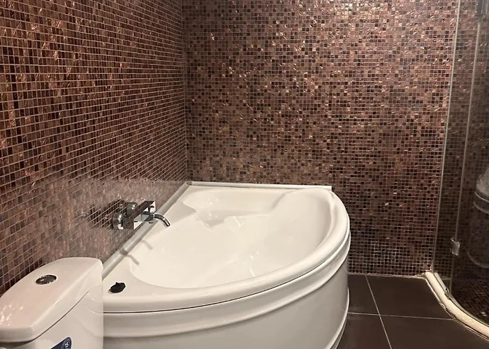 Oppium Restaurant & Garden 2*