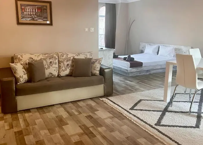 Hotel Oppium Restaurant & Garden Ruse