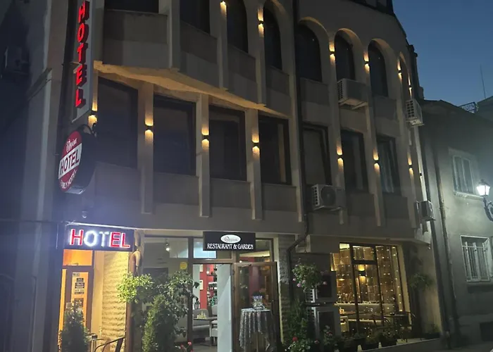 Hotel Oppium Restaurant & Garden Ruse