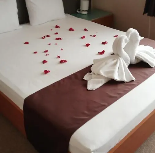 Oppium Restaurant & Garden Hotel Ruse